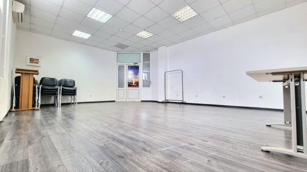 Сдам помещение под офис/магазин 40кв.м на Советов в центре Новороссийска, 4 этаж, бизнес центр "Плаза" Оплата + коммуналка